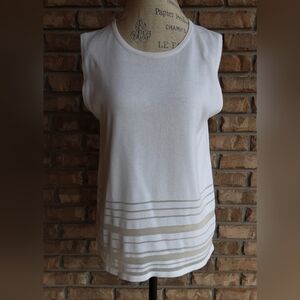 Gladys Bagley White Cotton Blend Sleeveless Top. Size Large.